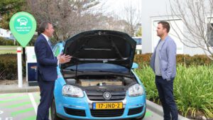 Horizon Power unveils two free charging stations in Perth’s southern suburbs