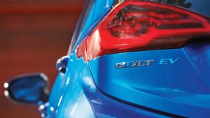 GM finally wakes up to battery electric future, shuts five ICE factories