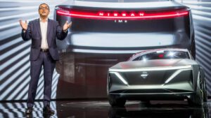 Nissan unveils new electric vehicle class, plans seven EVs by 2022