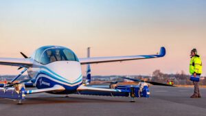 Watch Boeing’s successful test flight of all-electric passenger taxi