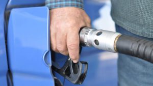 New “refillable” battery tech could allow electric cars over 5000km range