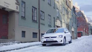 German electric vehicle registrations reach 10,000 for first time in March
