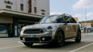 BMW releases pricing and specs for plug-in hybrid electric Mini in Australia