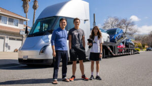 Tesla makes Model 3 deliveries with an electric semi for first time