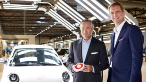 Electric car factory boosts production with 5G-fuelled robots