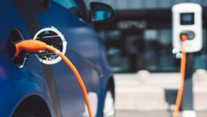 Does the rate or type of electric vehicle charging affect battery life?