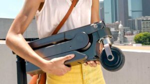 Hyundai reveals electric scooter it wants to recharge from car