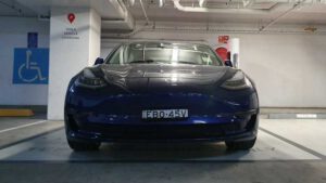 Tesla Model 3 dominates global EV sales, chases down fossil fuel competitors