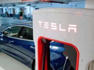 tesla model 3 charging