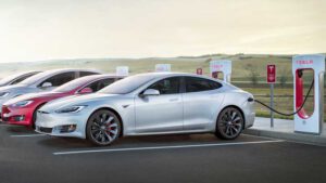 Free supercharging for new Model S and Model X owners returns
