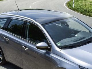 The solar car roof by Fraunhofer ISE is virtually indistinguishable to the eye. Supplied