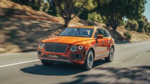 Bentley begins delivery of plug-in hybrid Bentayga in UK