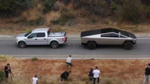 All torque: Musk, deGrasse Tyson in hot debate over Cybertruck’s tug-o-war video