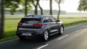 Which cars does Whatcar? say are the best electric cars?