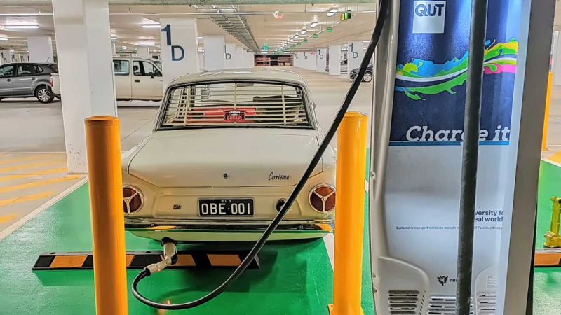 electric corrtina
