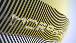 Renault to reveal eight new EVs in “electric offensive”
