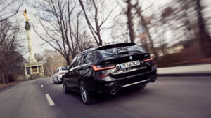BMW’s new response to Tesla Model 3 is a hybrid pack for its own 3 Series