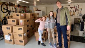 Covid-19: Tesla delivers 50,000 masks and plans 1,200 ventilators for hospitals this week