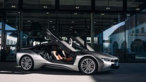 BMW winds up i8 plug-in hybrid sports car production