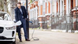 Siemens converts all lamp posts on residential street to electric car chargers