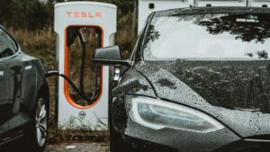EV fast charging: You can change the technology, but you can’t change the people