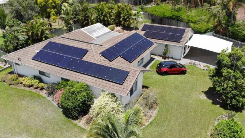 Cathcart's BMW i3 and rooftop solar system. Courtesy Chris Cathcart