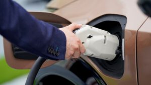 Dynamic EV charging – even in a car wash – could make regional road trips cheaper