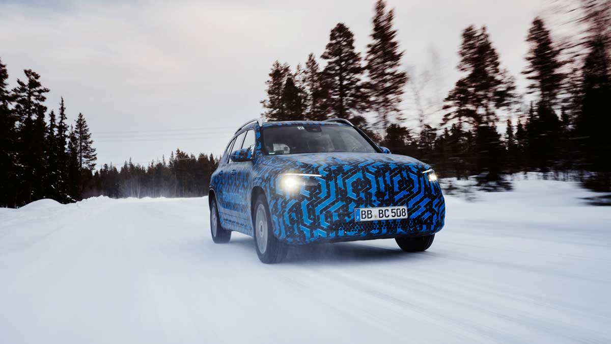 The EQB during winter testing: Production starts at the end of 2021 at the Mercedes-Benz plant in Kecskemét in Hungary and at the Beijing plant of Beijing-Benz Automotive Co. Ltd (BBAC).