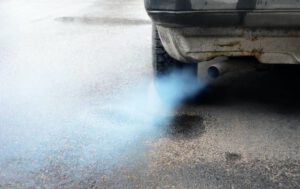 Idling is the new smoking: Health experts call for anti-idling zones for ICE cars