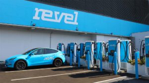 Tritium and Revel open largest universal EV fast charging “Superhub”
