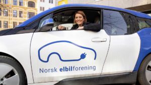 Tesla takes lead again as Norway reports 8 out of 10 sales are electric