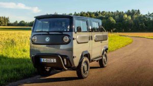 German start-up unveils unusual range of electric vans with solar panels