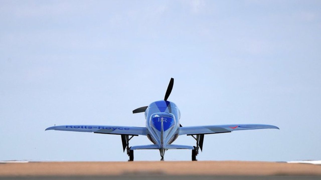 Jet zero:&quot; Rolls-Royce completes maiden flight of all-electric plane