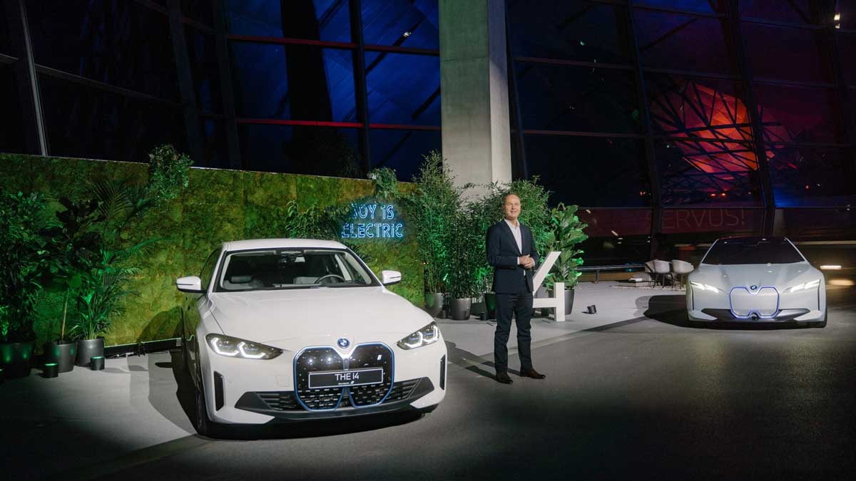 BMW begins deliveries of i4 electric sedan to customers - Vimarsana News