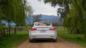UQ seeks 500 Tesla owners to gauge how EVs could act as grid batteries