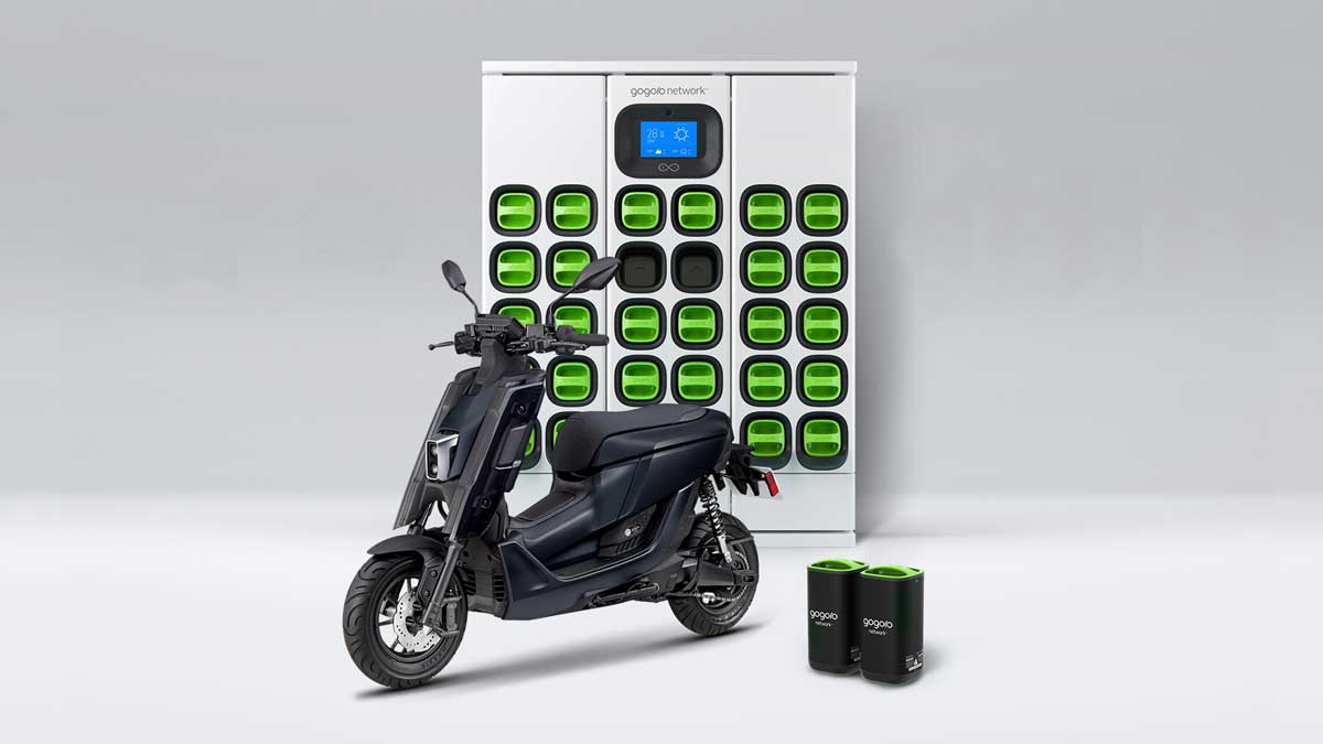 Go go gadget e-scooter! Yamaha unveils EMF battery swap scooter - Vimarsana News
