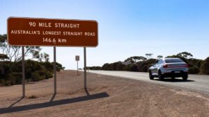 Polestar 2 crosses Nullarbor to try out new chip-oil charger