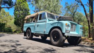 “I ran out of juice:” Flat battery fails to dampen enthusiasm for electric Land Rover