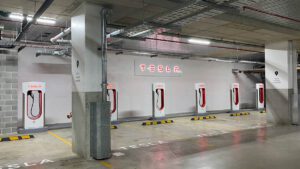 “Worth the wait:” First Tesla V3 Supercharger opens in NSW