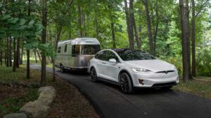 Airstream gives taste of solar-powered camping luxury, without range anxiety