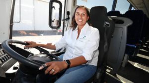 Hydrogen buses to transport Queensland mine workers and students
