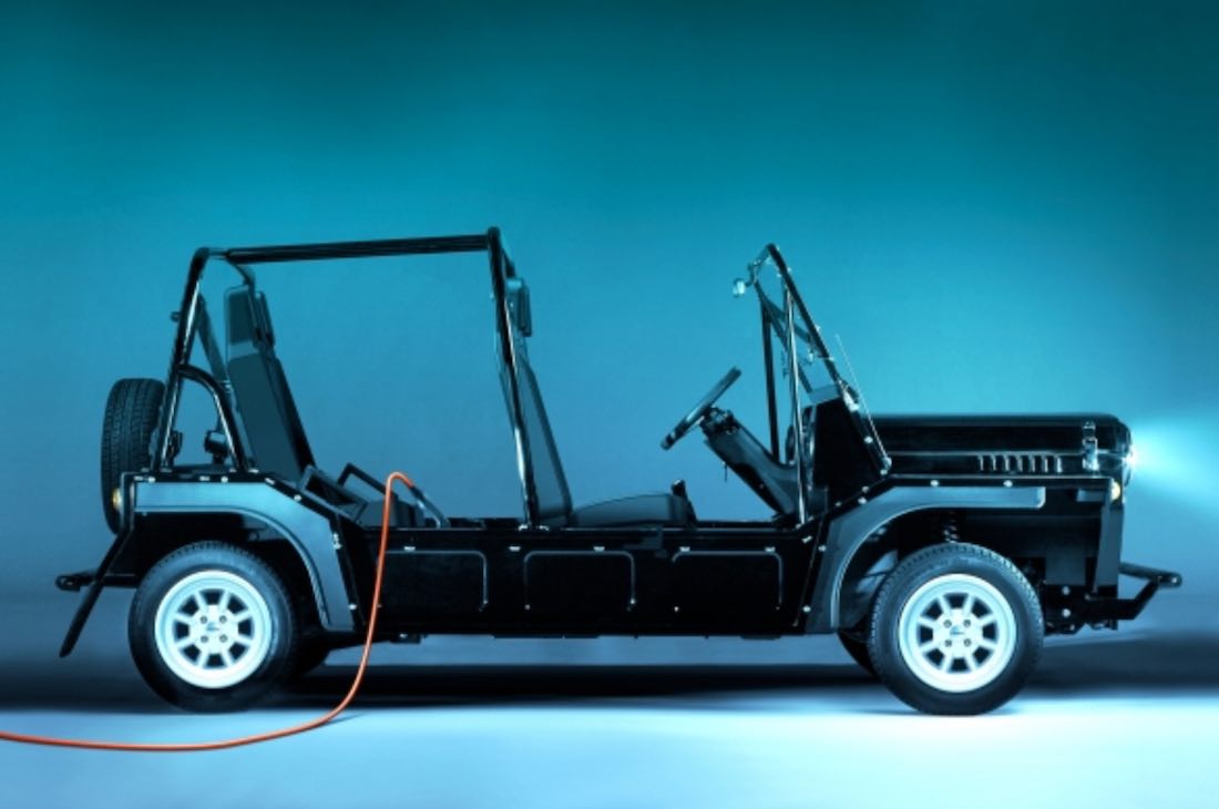 LOUIS VUITTON UNVEILS CUSTOM MOKE ELECTRIC CAR AT NYC POP-UP