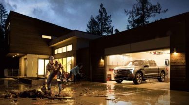 EV “batteries on wheels” could save hundreds of billions in grid costs by 2040, report finds