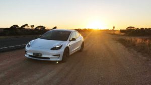 “No big deal:” Couple set out to do Australia’s Big Lap in “basic” EV
