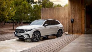Mercedes says new GLC hybrid SUV could provide an all-electric daily commute