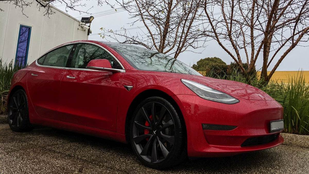 10,000 new Tesla EVs on their way to Australia