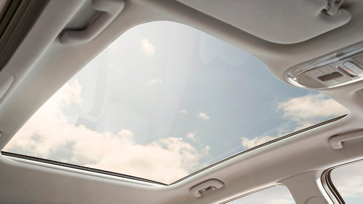 Gone is the large sunroof in the Ioniq 5 RWD model. Source: Hyundai