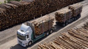 Scania delivers world’s first electric timber truck