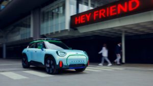 Mini unveils all-electric Aceman crossover concept