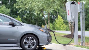 Batteries on wheels: EVs can deliver huge amount of low cost storage for wind and solar